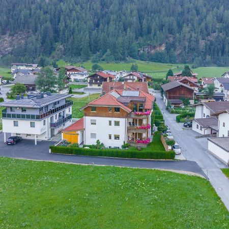 Ferienwohnungen Vier Jahreszeiten Längenfeld Extérieur photo