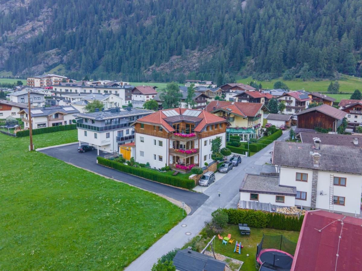 Ferienwohnungen Vier Jahreszeiten Längenfeld Extérieur photo