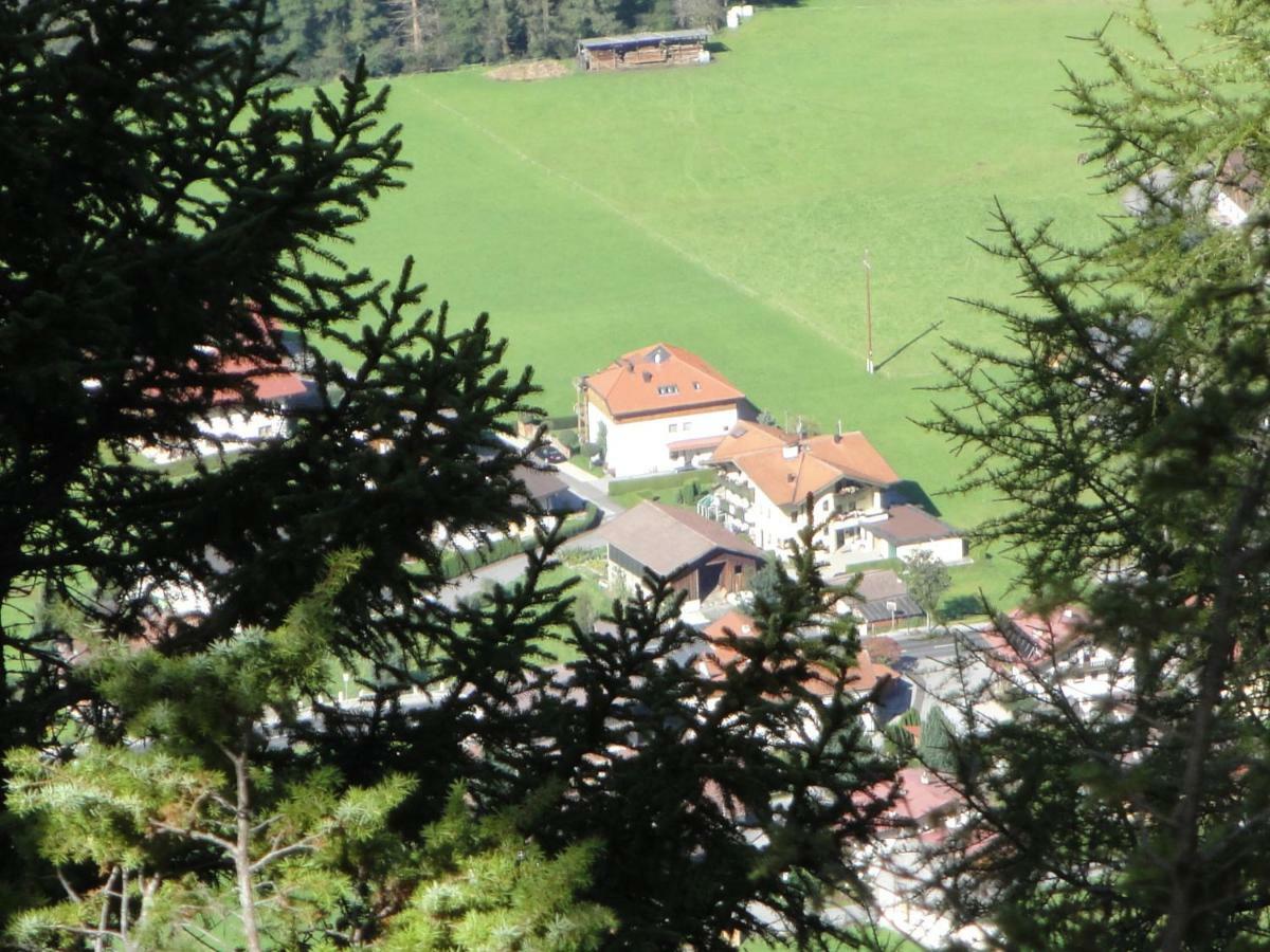 Ferienwohnungen Vier Jahreszeiten Längenfeld Extérieur photo